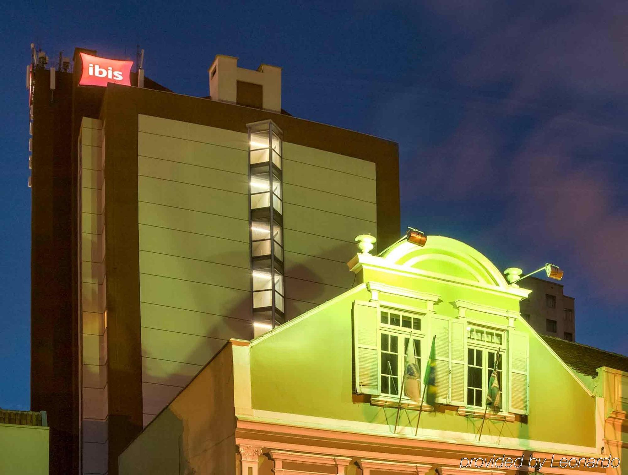 Ibis Styles Curitiba Centro Civico Hotel Exterior photo
